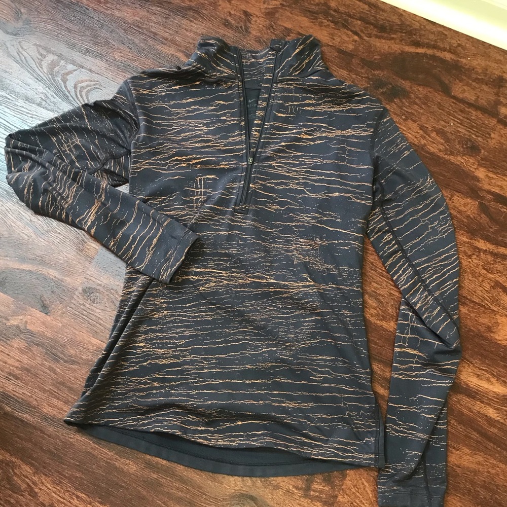 Nike dri fit top s purple gold element